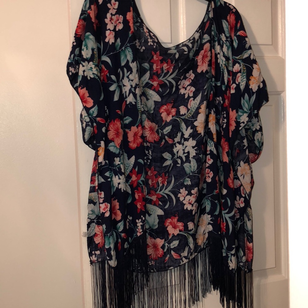 Flower kimono - Picture 2 of 2
